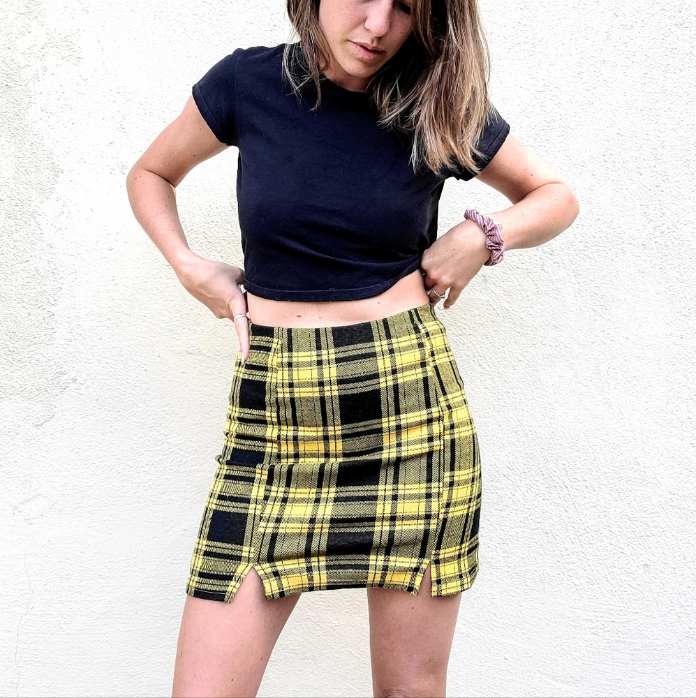 High waisted yellow plaid punk mini skirt by HESPERUS